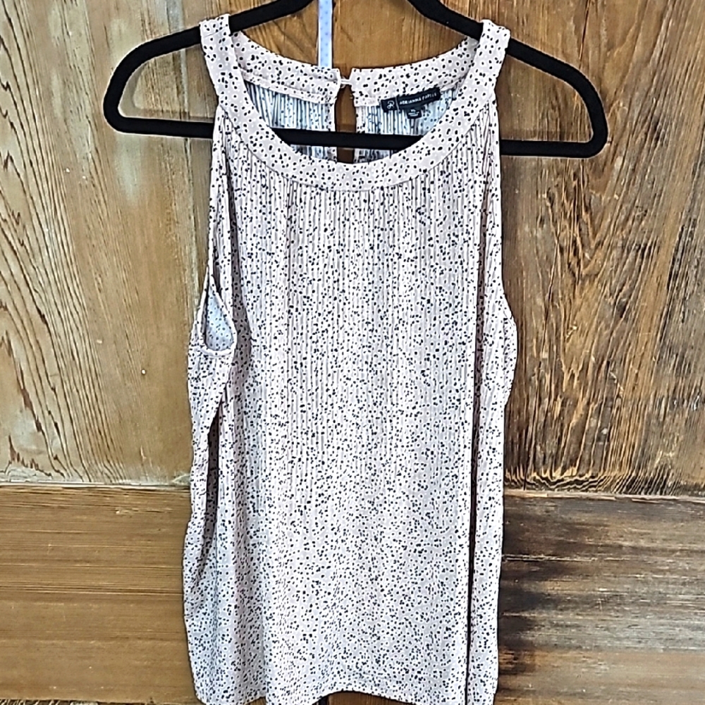Women's Sleeveless Top - Black and White